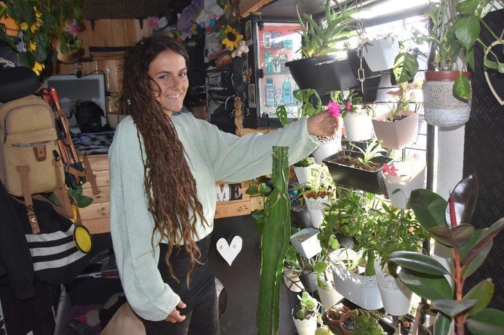 Antalya’nın Demre ilçesi Birleşmiş Milletler gibi! Karavan tatilinde yerli ve yabancı turistler bir araya geldi G3