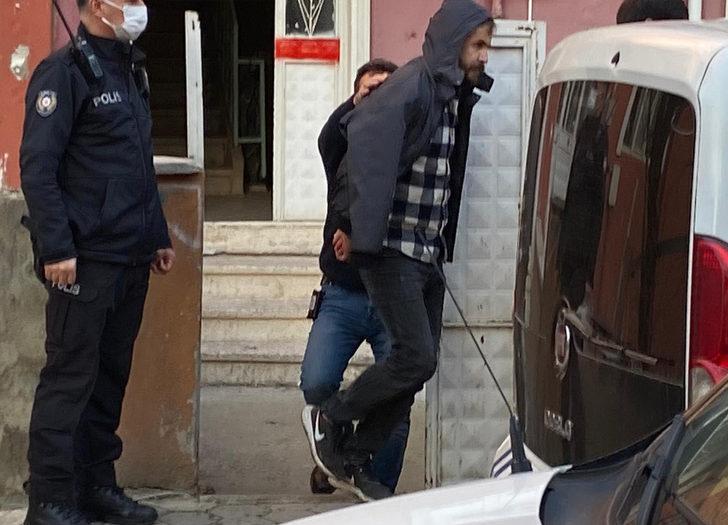 4 çocuk annesi eşini sırtından bıçakladı! "Senin gibi komşu olmaz olsun"