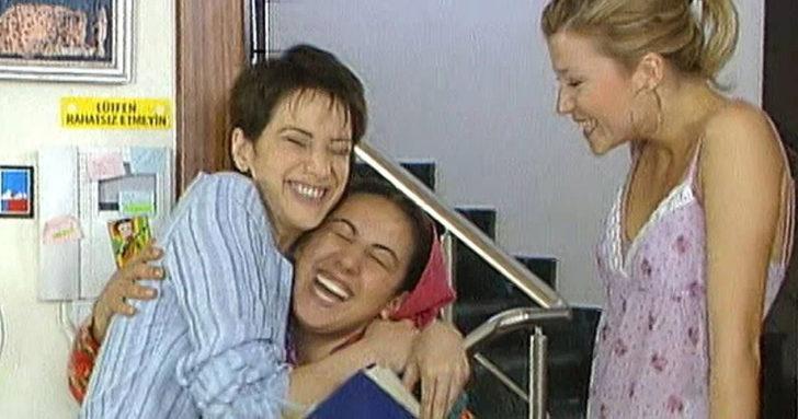 Yarım Elma'nın 'Yonca'sı Janset Paçal yıllara meydan okuyor G4