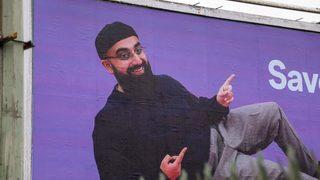 Evlenmek isteyen adam kendi reklamını yaptı! Kurduğu internet sitesinden taliplerini bekliyor