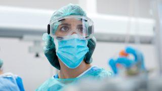 Hastalıklar birbirine karıştı! Domuz gribi koronavirüsle yarışıyor... Aciller vakalarla dolup taşıyor