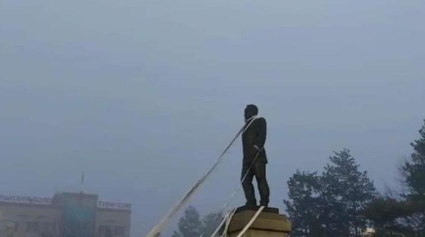 Son dakika: Kazakistan'da havalimanı göstericilerin elinden alındı