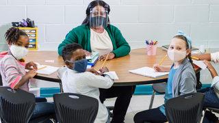 Chicago'da öğretmenler istedi, yüz yüze eğitim iptal edildi