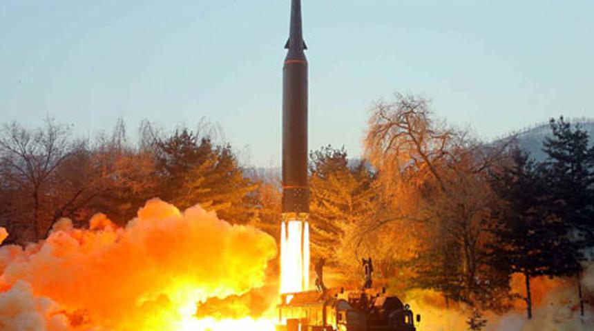 Kuzey Kore'den yeni f&uuml;ze denemesi: Başarıyla sonu&ccedil;landı