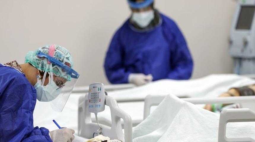 Koronavirüs karantina süresi 7 güne düşürüldü, Mehmet Ceyhan'dan tepki geldi: Bulaş riskini göze alıp...