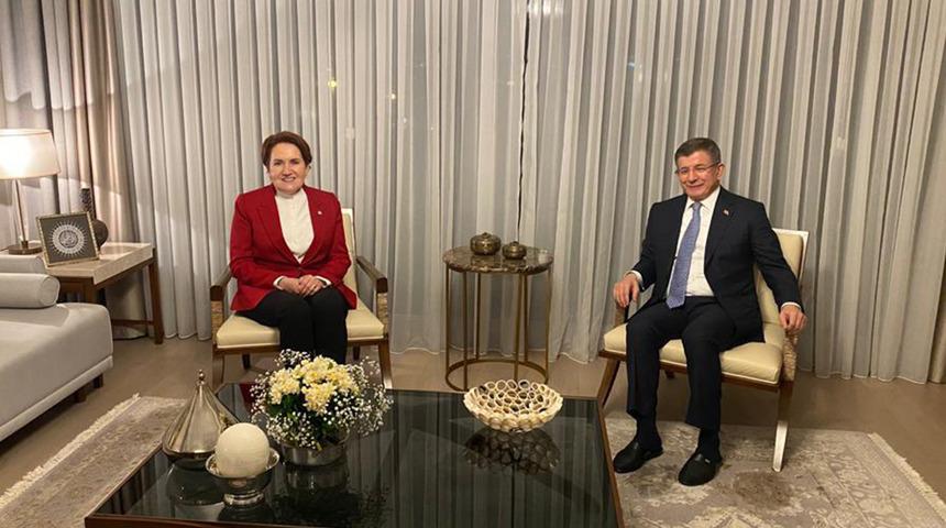 Akşener'den Ahmet Davutoğlu'na ziyaret