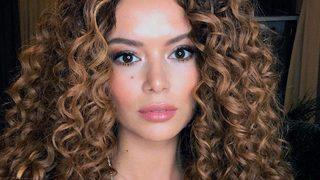 Mahkum'un Cemre'si Seray Kaya iddialı pozlarıyla beğeni topladı!