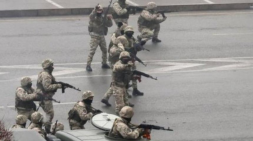 Kazakistan: Protestolara m&uuml;dahale s&uuml;rerken, Rusya &ouml;nc&uuml;l&uuml;ğ&uuml;ndeki yabancı askerler &uuml;lkeye ulaştı