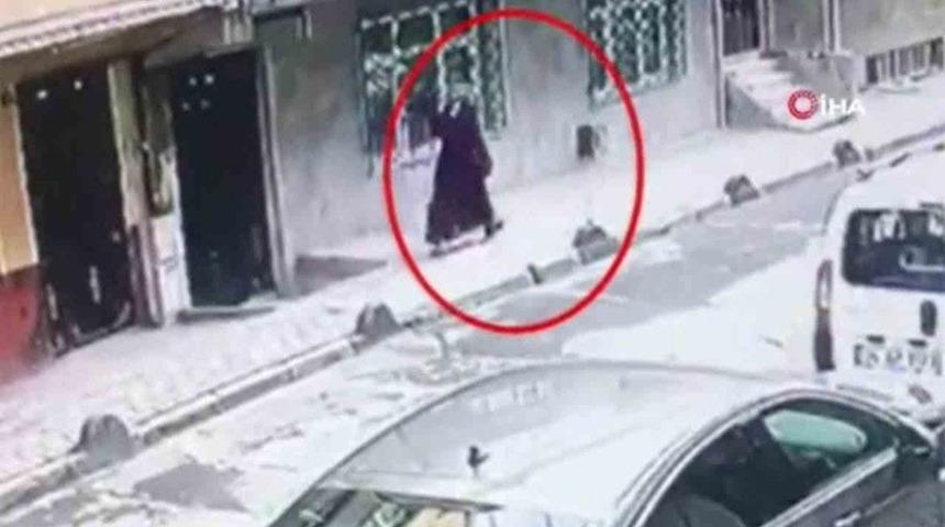 Son Dakika: Üst komşuna kadın kılığına girerek çekiçle saldırmıştı! Dehşete düşüren olayda yeni gelişme