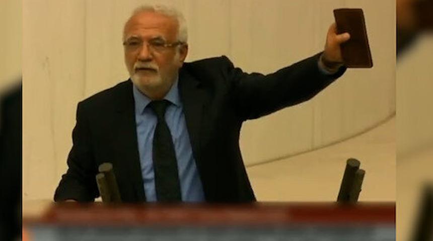 AK Partili Elitaş ve CHP'li Ağbaba arasında "cüzdanımı yürüttün" esprisi