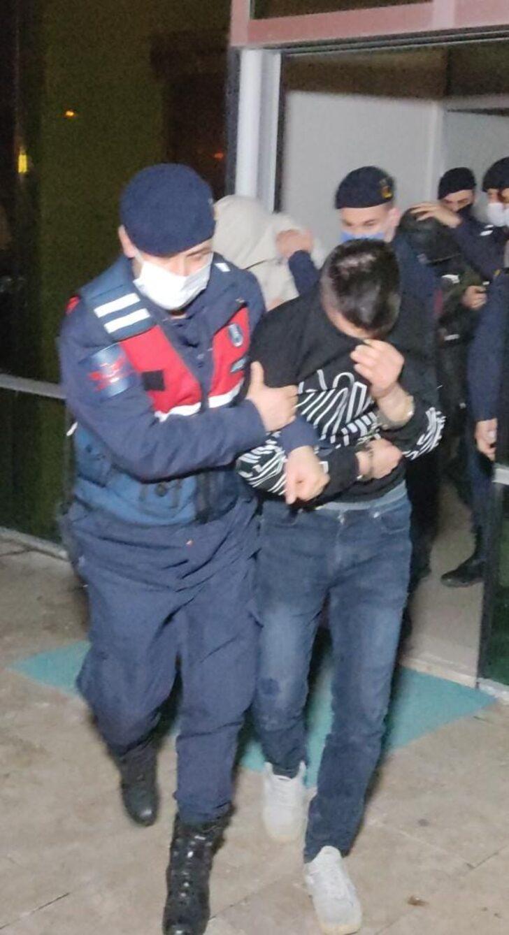 Samsun'da yazlık evlerden hırsızlık yapan 5 kişi tutuklandı G5