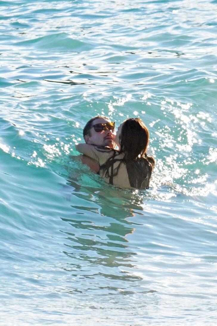 Leonardo DiCaprio'nun 150 milyon dolarlık tatili! Genç sevgilisiyle aşka geldi G5