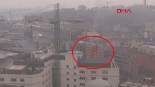 Son dakika... Eminönü’nde İTO binasının yanında korkutan yangın