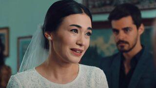 Gönül Dağı'nın Zahide'si Ecem Özkaya'nın eşini gören şaşkına döndü! Eşkıya Dünyaya Hükümdar Olmaz'ın yıldızı çıktı