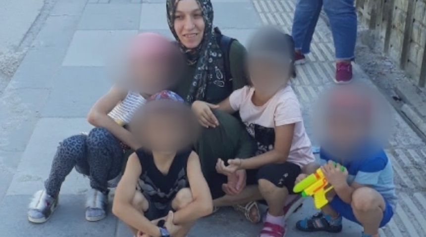 25 yerinden bıçaklanan kadına acı veda! Cani koca kapı arasına sıkıştırıp öldürmüş