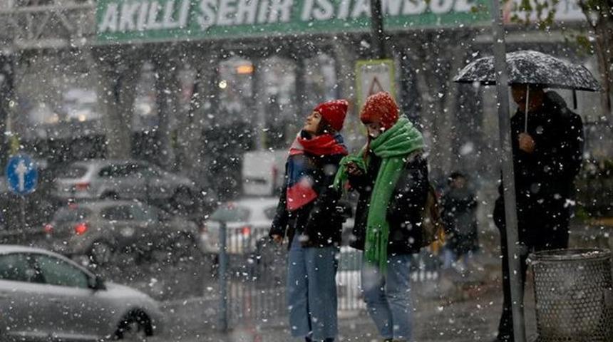 Son dakika: Sıcaklıklar düşecek, İstanbul'a kar geliyor! Prof. Dr. Orhan Şen uyardı