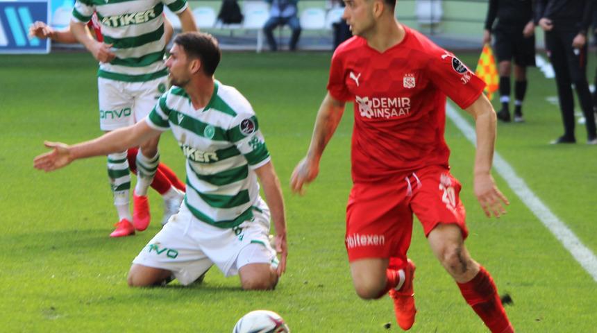 Konyaspor'a Yiğidolar "Dur" dedi! Trabzonspor zirvede yapayalnız kaldı