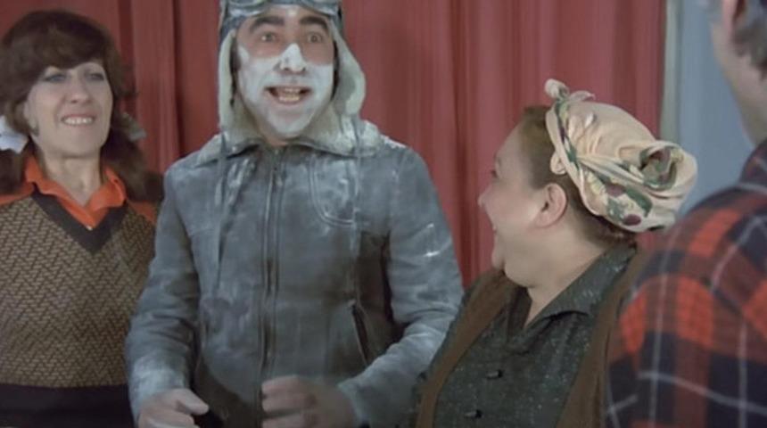 Gülen Gözler ne zaman ve nerede çekildi? Gülen Gözler oyuncuları kimler?