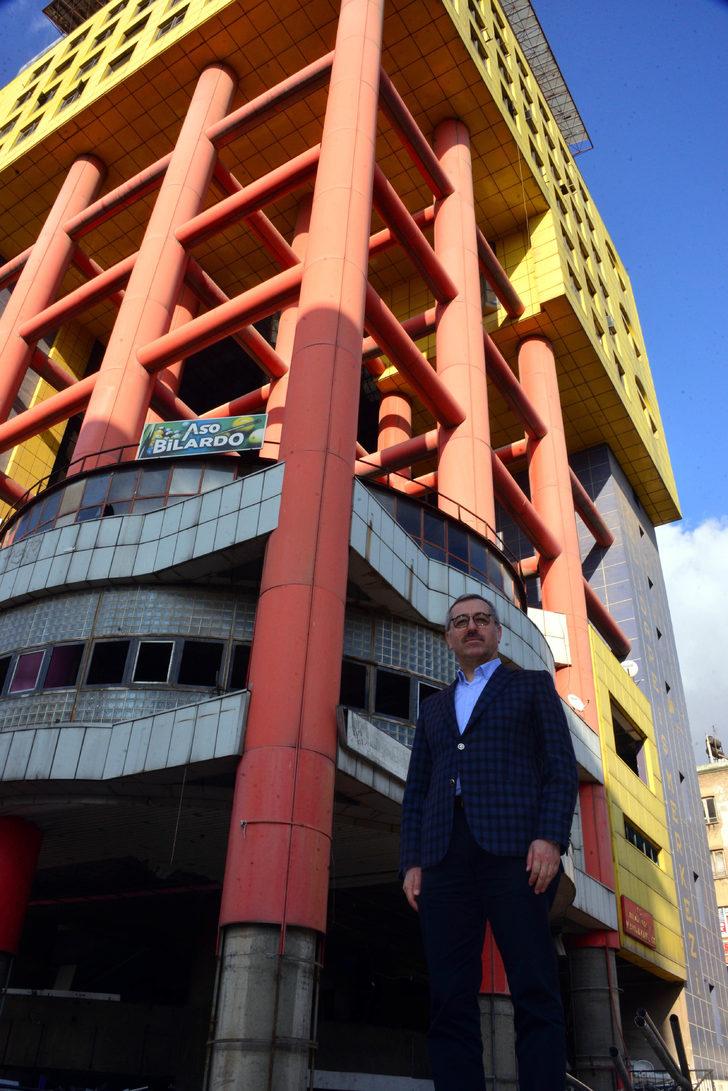 “Dünyanın en saçma binası” yazıldığında ortaya bu bina çıkıyordu! Yıkım çalışmaları başladı G1