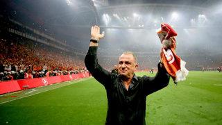 Terim gitti ama ruhu kaldı! Galatasaraylı futbolculardan duygu dolu mesajlar