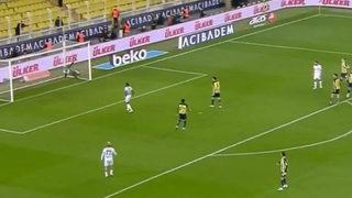 ''Taksi tutsan 120 lira yazar'' Gökhan İnler'den hafızalardan silinmeyecek gol