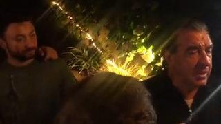 Son dakika: Galatasaray taraftarları Fatih Terim'in evinin önünde toplandılar! Ortalık bir anda karıştı... ''Hocanın durumu iyi değil''