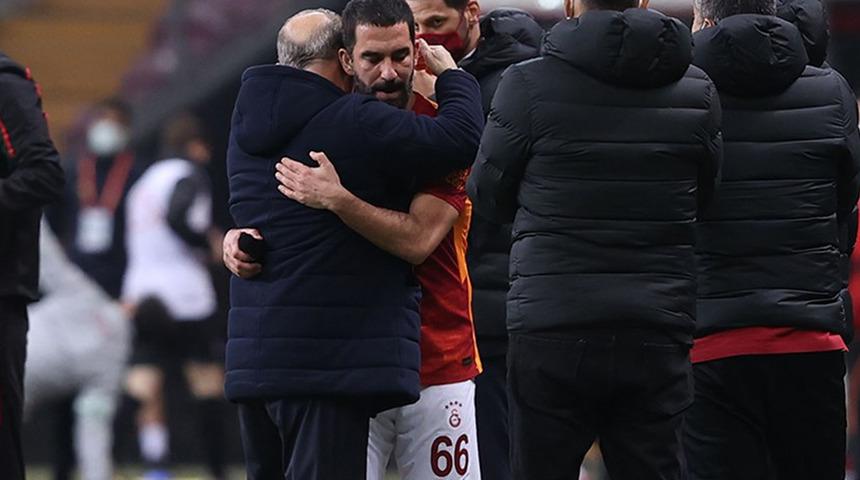 Fatih Terim'e duygu yüklü vedası taraftarı hüzne boğdu! Arda Turan'ın paylaşımına beğeni yağıyor