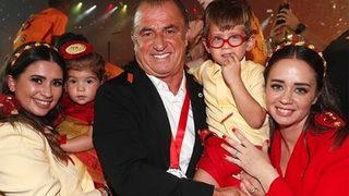 Fatih Terim'in ayrılığının ardından kızları Merve ve Buse Terim'den paylaşım! Yüzündeki çizgilerin, saçındaki beyazlarla...