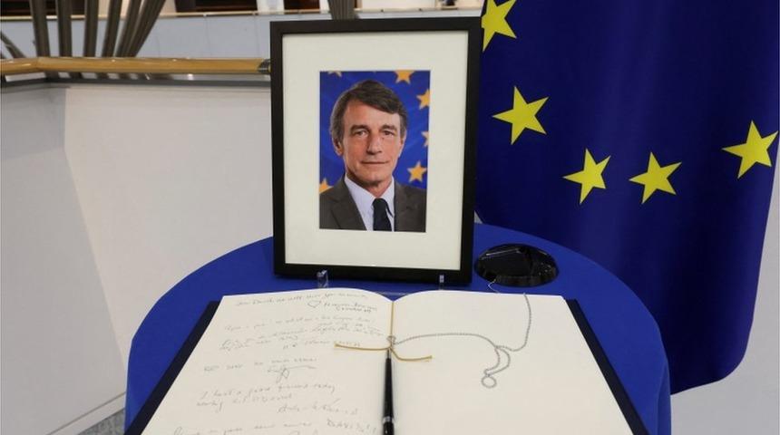 David Sassoli: 65 yaşında hayatını kaybeden AP Başkanı "tutkulu bir gazeteci ve Avrupa yanlısıydı"
