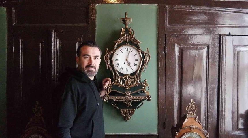 Osmanlı döneminden kalma antika saat koleksiyoncuların dikkatini çekiyor! Kuveyt’ten müşterileri geliyor