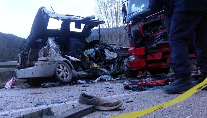 Bolu'da feci kaza! Aynı aileden 4 kişi hayatını kaybetti
