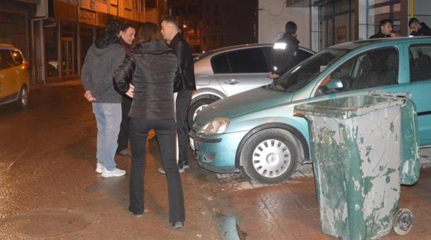 Fıkra gibi hırsızlık! &Ccedil;aldığı parayı d&uuml;ş&uuml;rd&uuml;, bindiği ara&ccedil; bozuldu