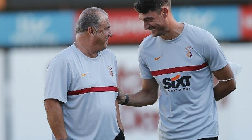 Valiziyle gelmişti... Fatih Terim'in ayrılığı sonrası Albert Riera transferi iptal oldu