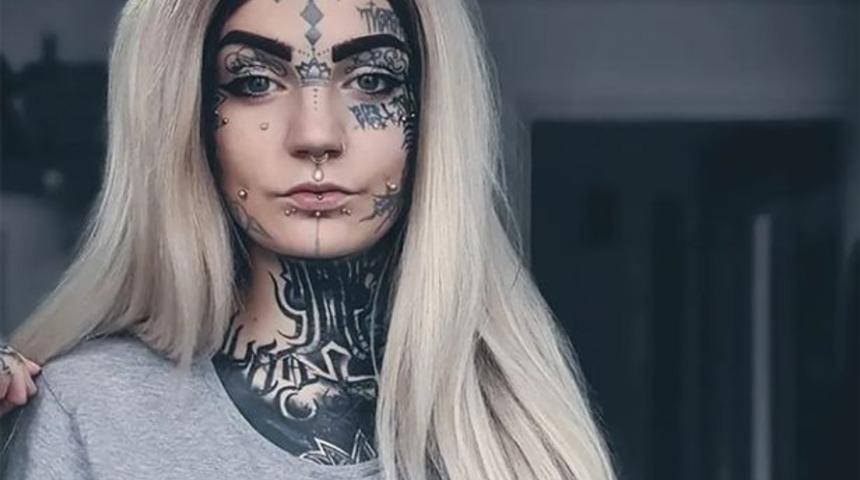 Vücut modifikasyonlarıyla tanınan Aimee Smith, dövmelerini kapattığında çocuklarının bile kendisini tanımadığını söyledi