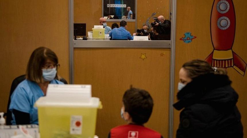 Kanada'da Covid-19 aşısı olmayı reddeden baba, &ccedil;ocuğunu g&ouml;rme hakkını kaybetti