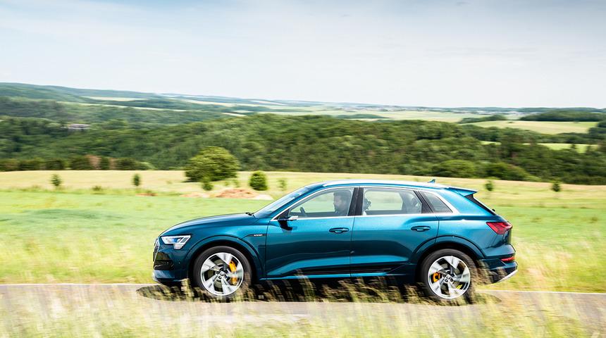 Otomobil dünyasını şaşırtan iddia! Audi e-tron'un ismi mi değişiyor? 