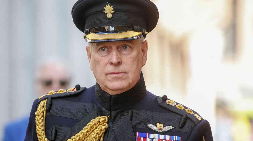 İngiltere Kraliyet ailesinde deprem! York Dükü Prens Andrew'in kraliyet unvanları elinden alındı