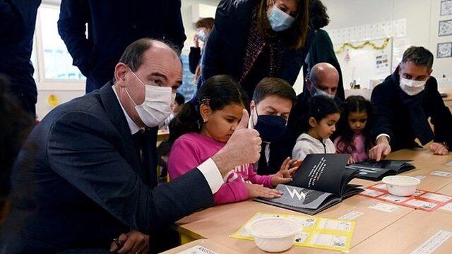 Fransa Başbakanı Jean Castex, öğrenciler için PCR yerine evde test uygulamasına geçileceğini söyledi.