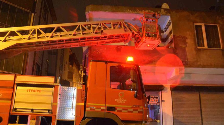 Mahalle ayağa kalktı! Polis, ambulans, itfaiye geldi, işin aslı sonradan anlaşıldı