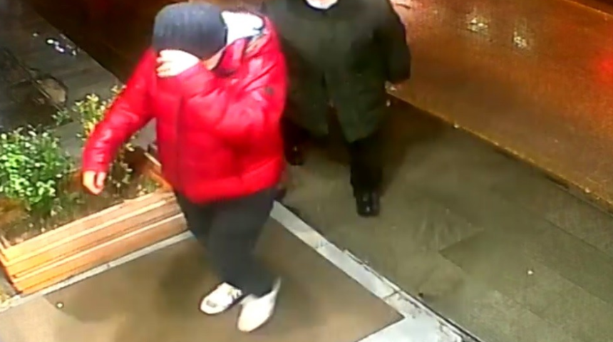 Yaşlı adamı ''Ben Norveç'te doktorum'' diyerek kandırmış! Önce otele yerleştirip...