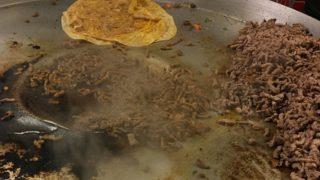 SON DAKİKA! İstanbul Kadıköy'deki tantunicide skandal görüntüler! Çöpten biber turşusu toplattırdı