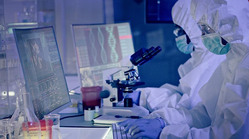 Polonya’yı alarma geçiren olay! Bilim Kurulu’nun 13 üyesinden istifa