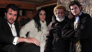 Tarık Akan'ın torunu 'Gece' dünyaya geldi