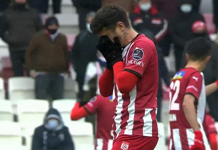 Ahmet Çalık anılırken gözyaşlarına boğuldu! Sivasspor-Trabzonspor maçına damga vuran an