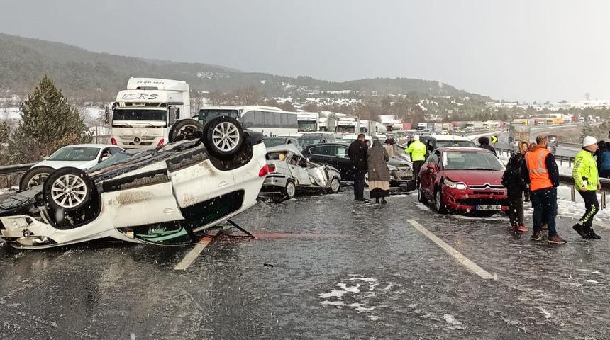 Son dakika: İstanbul y&ouml;n&uuml; kapandı! Bolu'da zincirleme kaza: 12 ara&ccedil; birbirine girdi