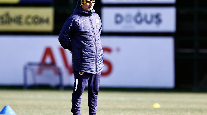 İsmail Kartal'dan Fenerbah&ccedil;e taraftarını mest eden s&ouml;zler! "Eksikler her takımda var"