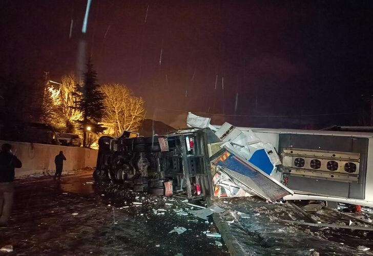 SON DAKİKA | Sivas'ta yolcu otobüsü kaza yaptı! Ölü ve yaralılar var
