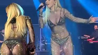 Gülşen transparan giydi! Dansıyla sosyal medyayı ikiye böldü