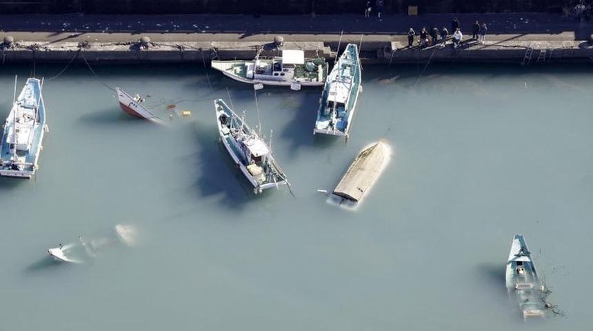 Tonga'daki volkan patlaması: B&uuml;y&uuml;k Okyanus'ta tsunami uyarısı kaldırıldı