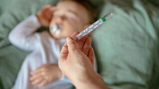 Belirtiler grip ve diş çıkarma ile karıştırılıyor! Uzman isim uyardı, bebeklerde ölüme yol açıyor